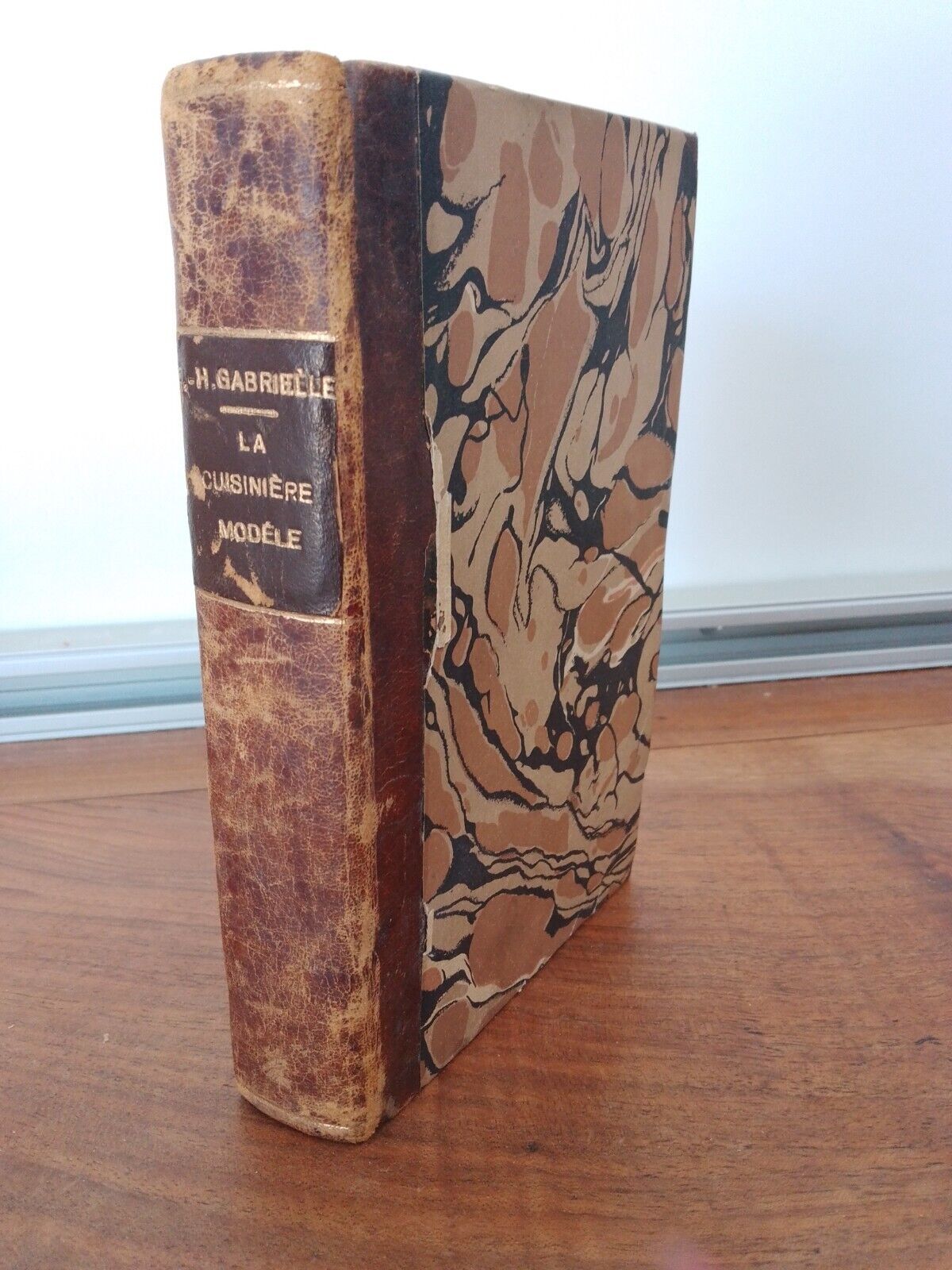 La Cuisiniere modele - M.me E.H. Gabrielle - T. Lefevre ed , vers 1880 RARO