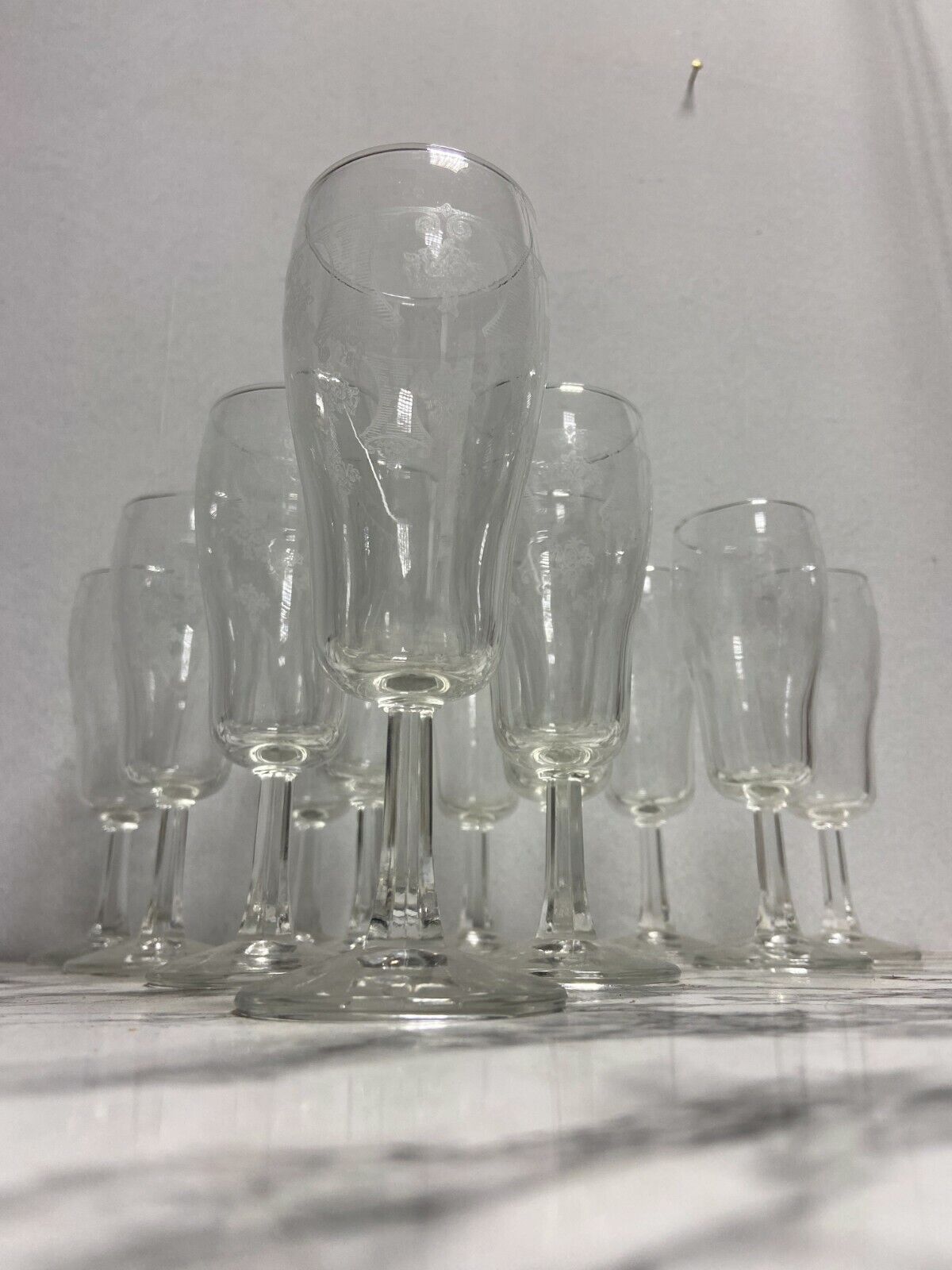 Set of 12 glass tumblers - Flutes