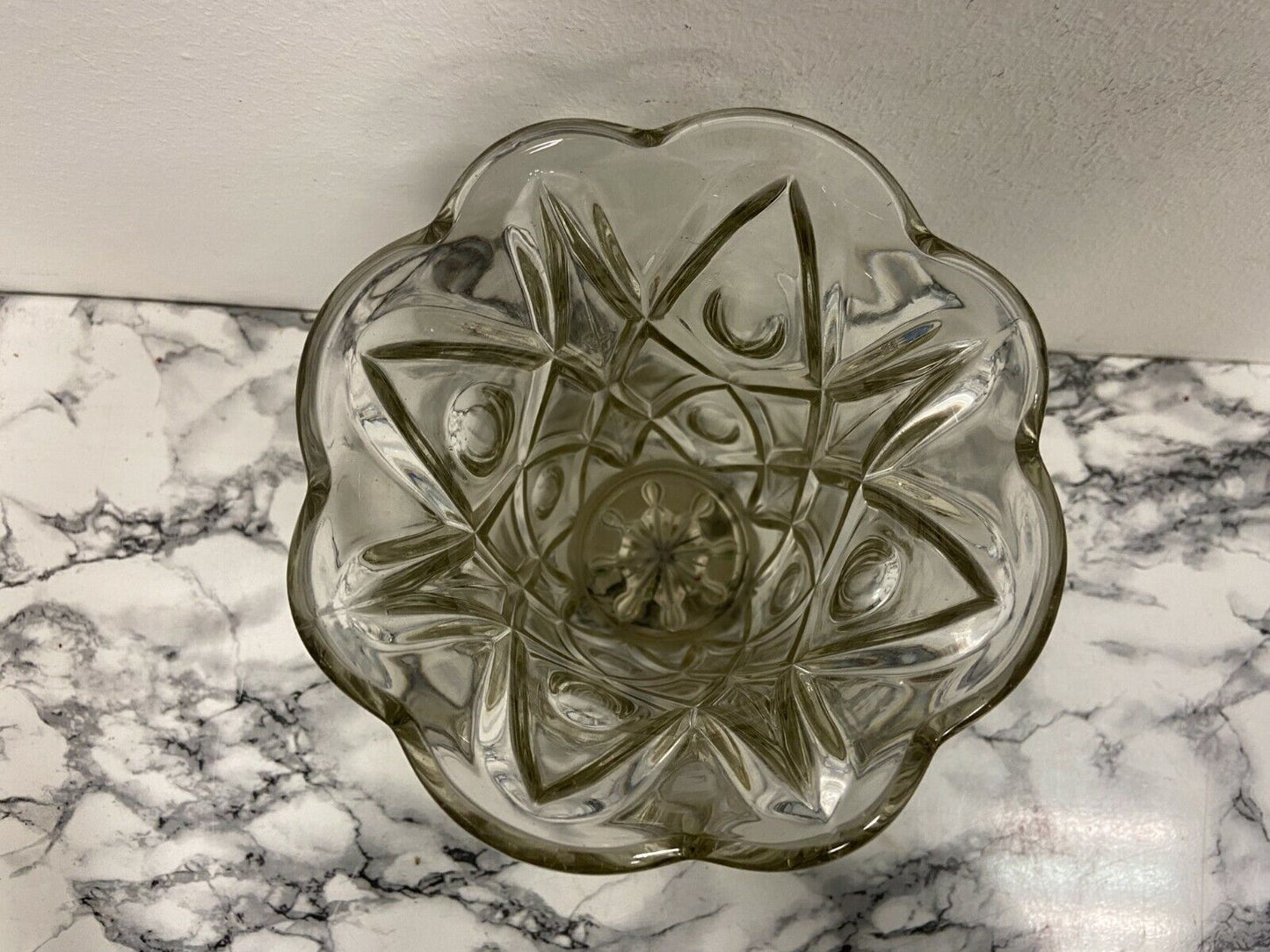 Vase en verre travaillé