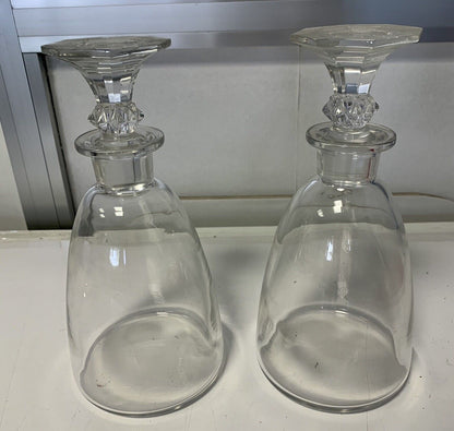 Glass bottle for liqueurs