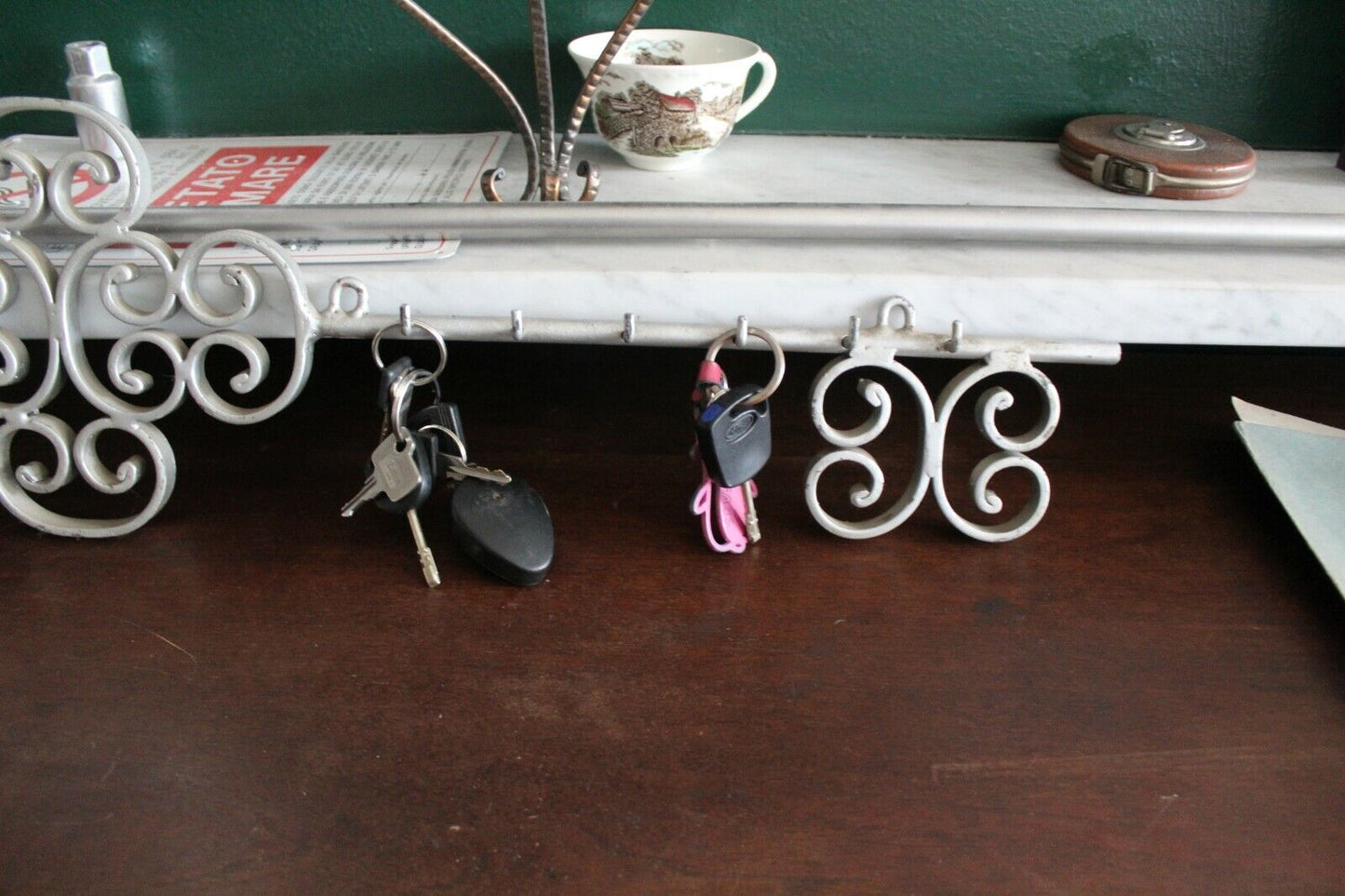 WROUGHT IRON WALL KEY RING