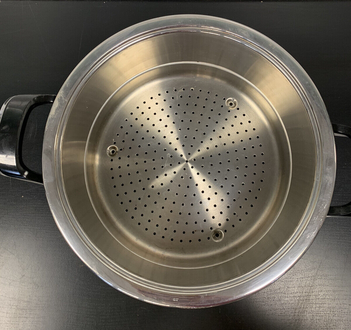 Steel colander