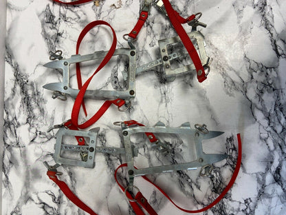 Vintage snow crampons - Simond Chamonix France