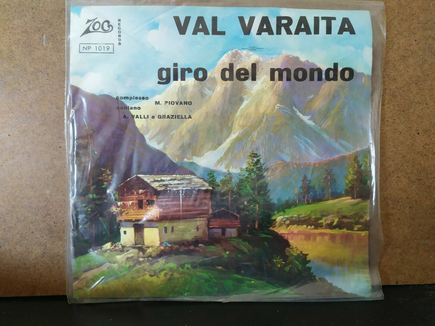 Val Varaita - Giro del Mondo / Complesso M. Piovano