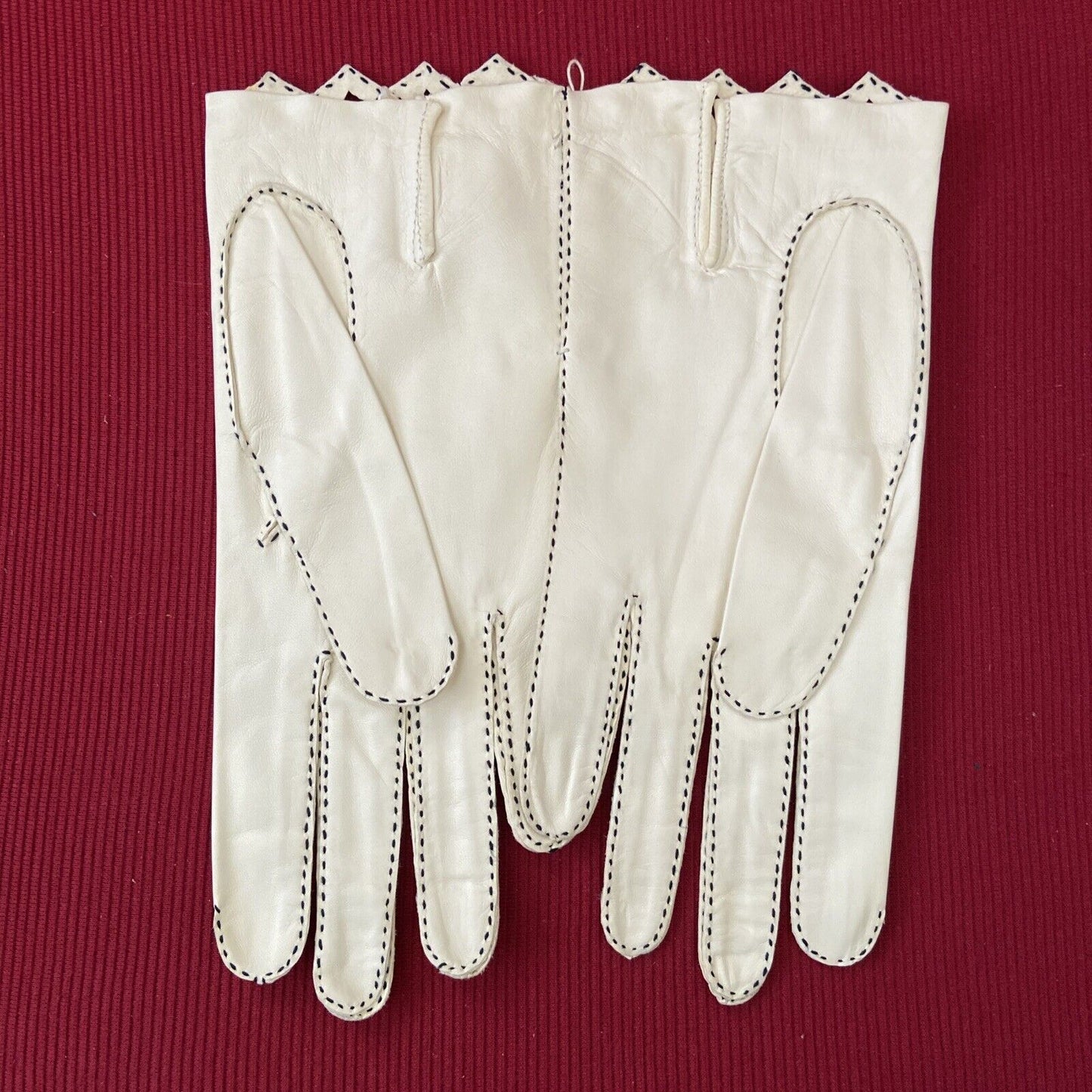 Vintage Color Gloves Size 7 1/4