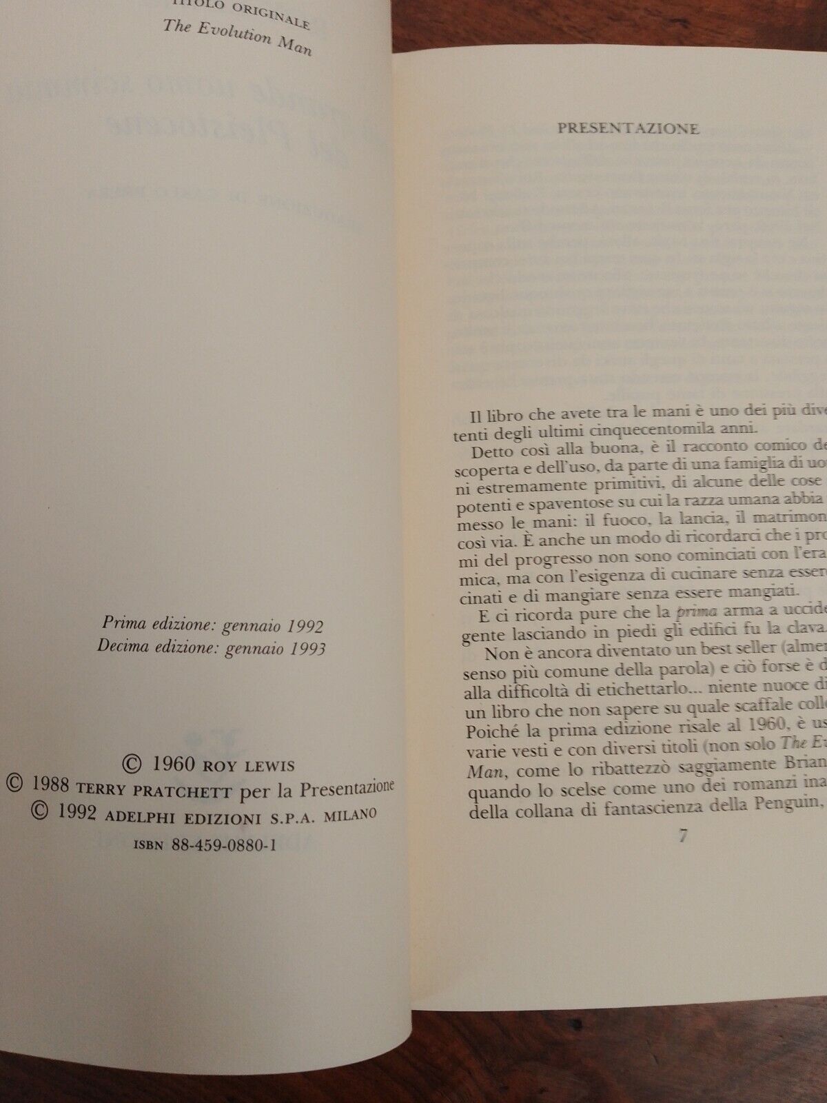 Roy Lewis, Le plus grand homme-singe du Pléistocène, Adelphi 1993