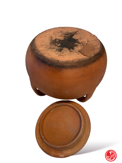 Vaso in terracotta con manici