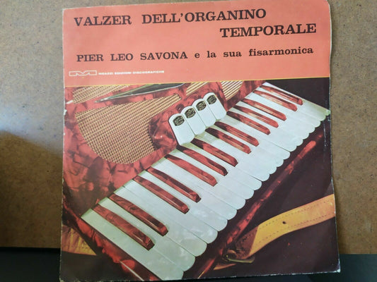 Pier Leo Savona et son accordéon / Valse dell'Organino - Temporale 