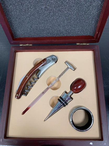 Sommelier set with wooden box