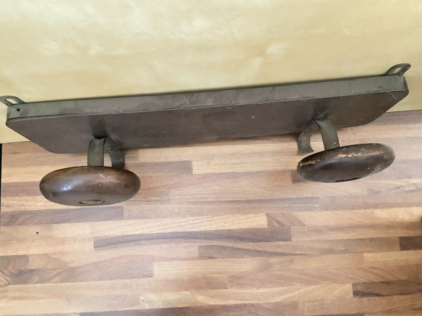 Attaccapanni a parete in legno