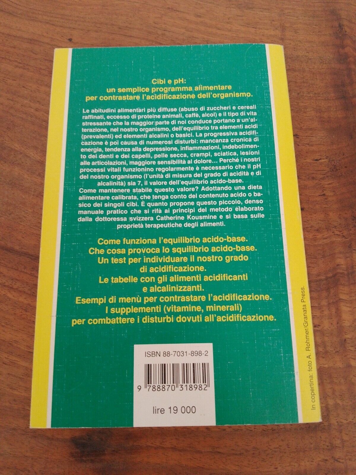 La dieta calibrata acido-base, C. Vasey, l'altra medicina/205, Red edizioni 2003