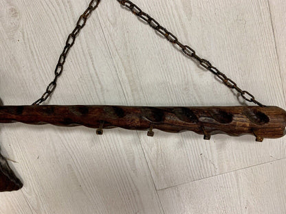 Cintre en bois pour clés