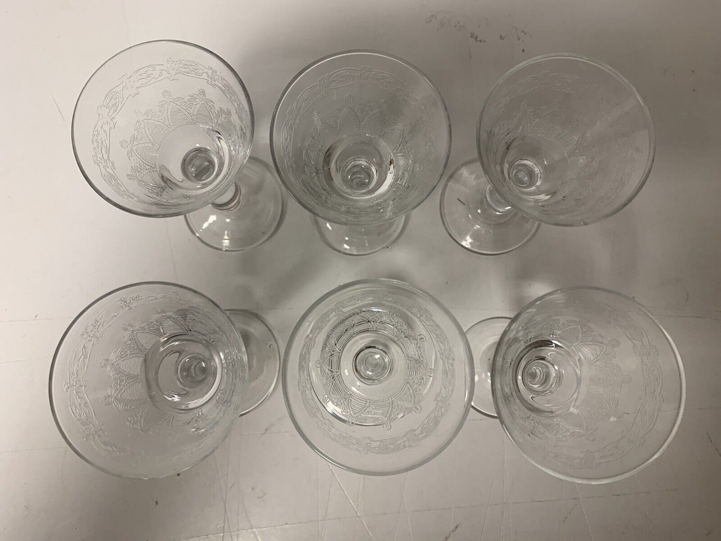 Coffret de 6 verres à liqueur en verre décoré