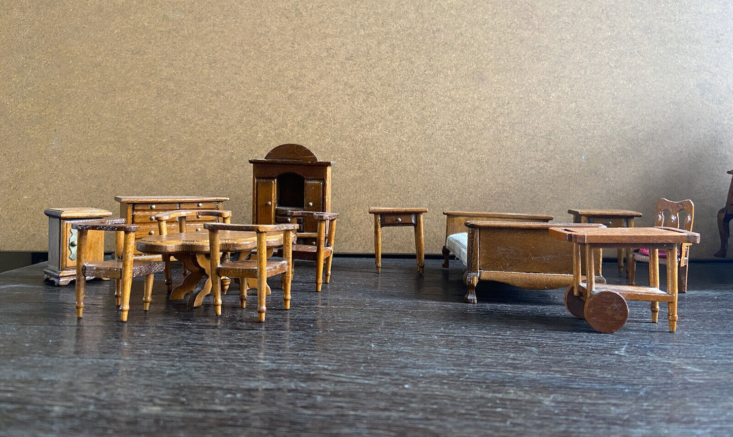 Arredamento casa bambole