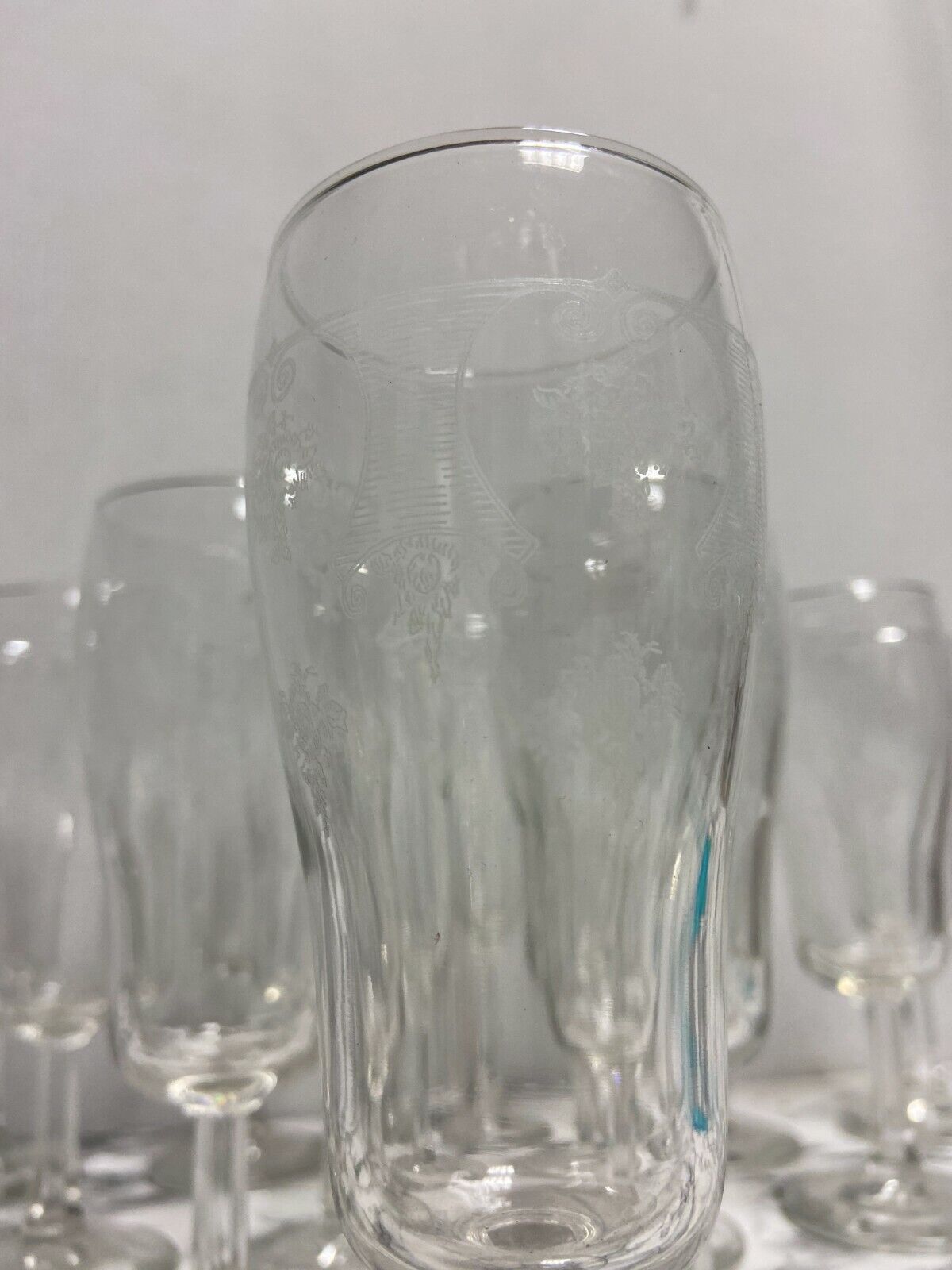 Set of 12 glass tumblers - Flutes