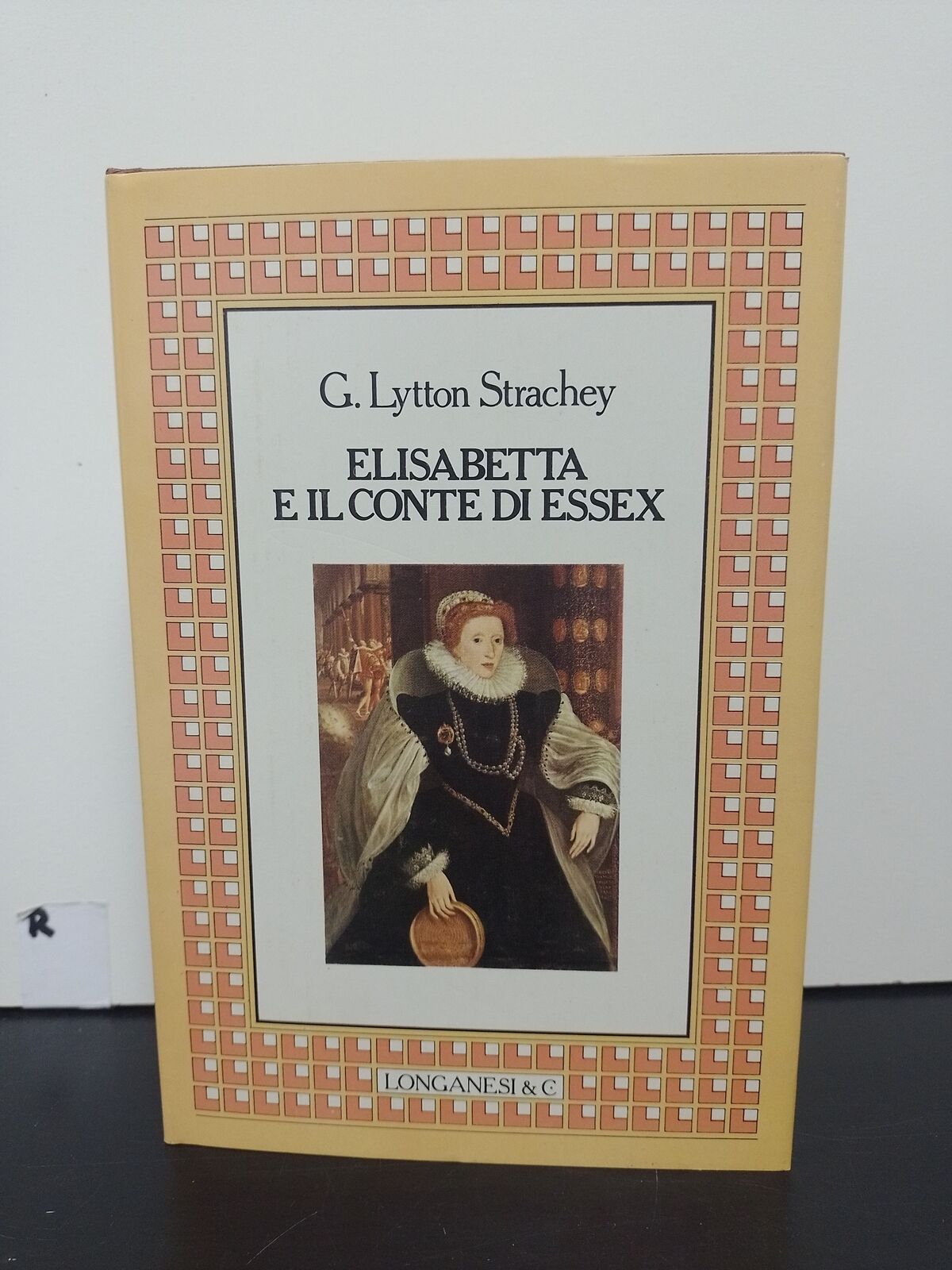 ELISABETTA E IL CONTE DI ESSEX G. LYTTON STRACHEY