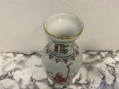 Chinese porcelain vase