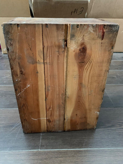 Caisse en bois de réserve Gancia