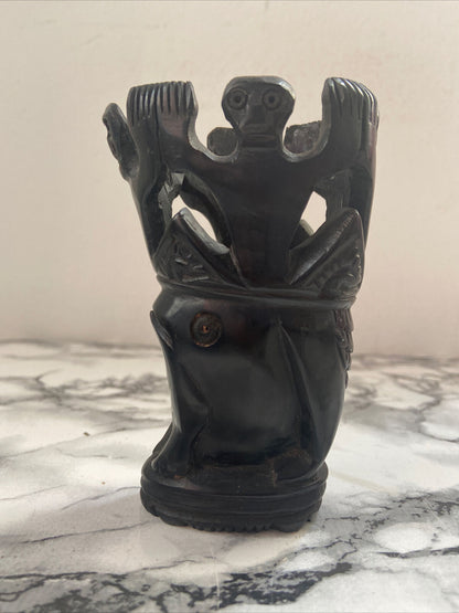 Pezzi D’arte In Legno / Osso