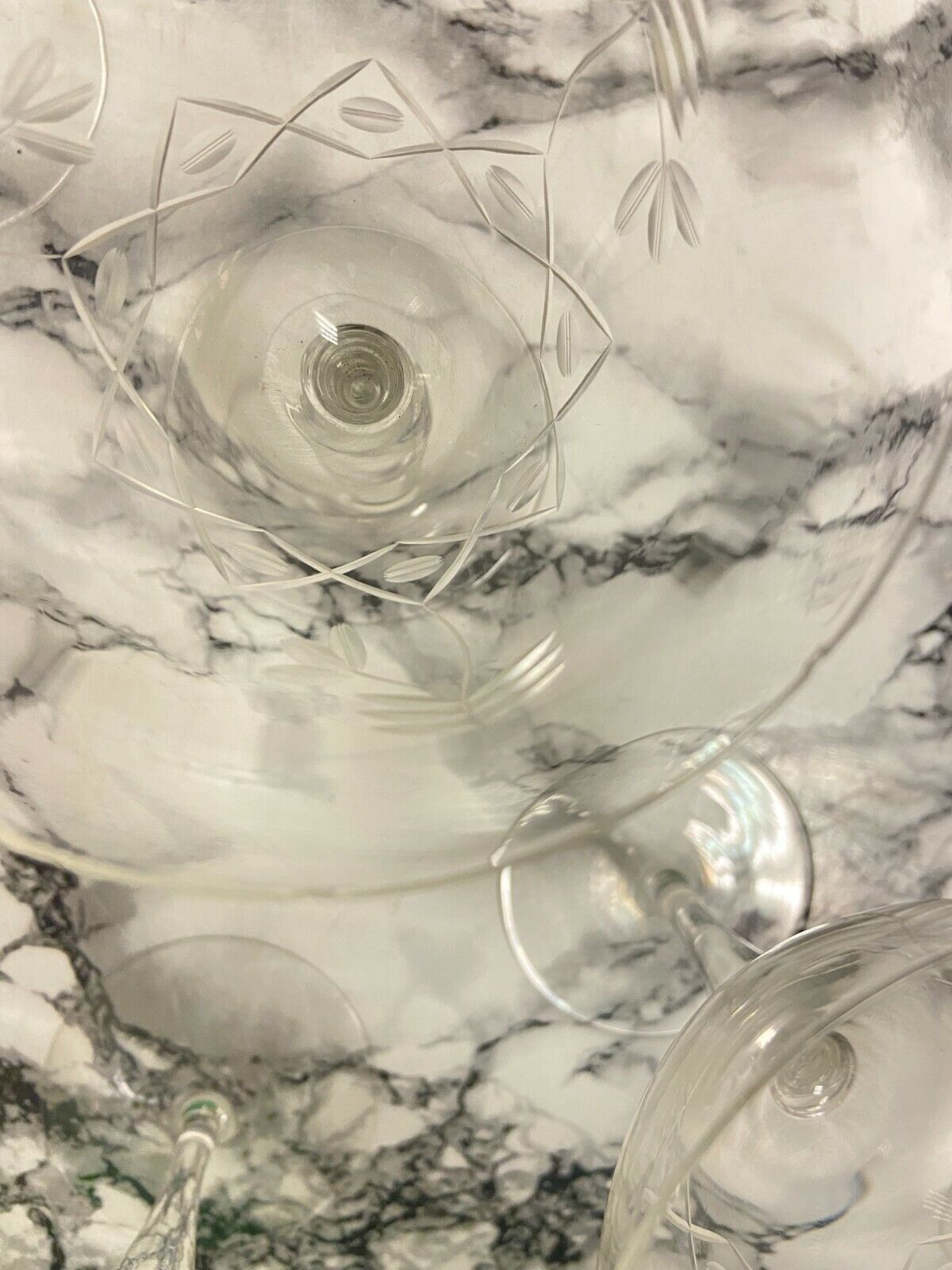 Coffret de 12 verres en cristal (6 à eau et 6 à vin)