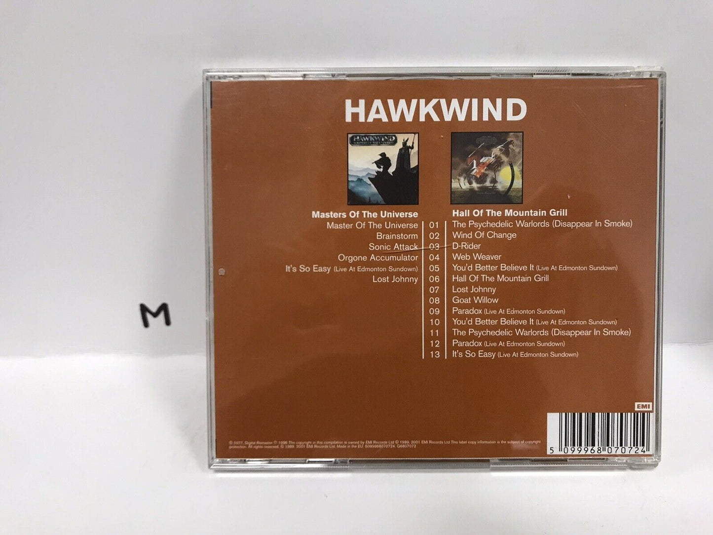 Hawkwind - Maîtres de l'univers / salle du grill de montagne
