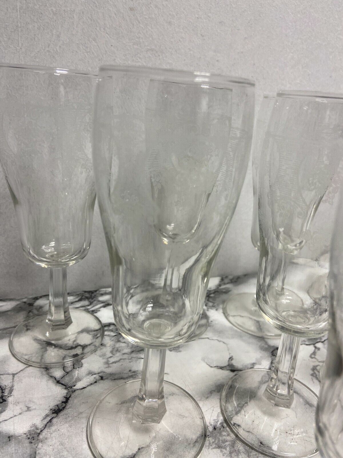 Set of 12 glass tumblers - Flutes