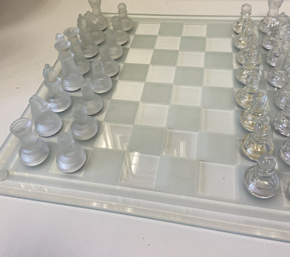 Chessboard in polished and satin glass 30.5x30.5cm