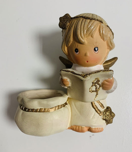 Little angel figurine