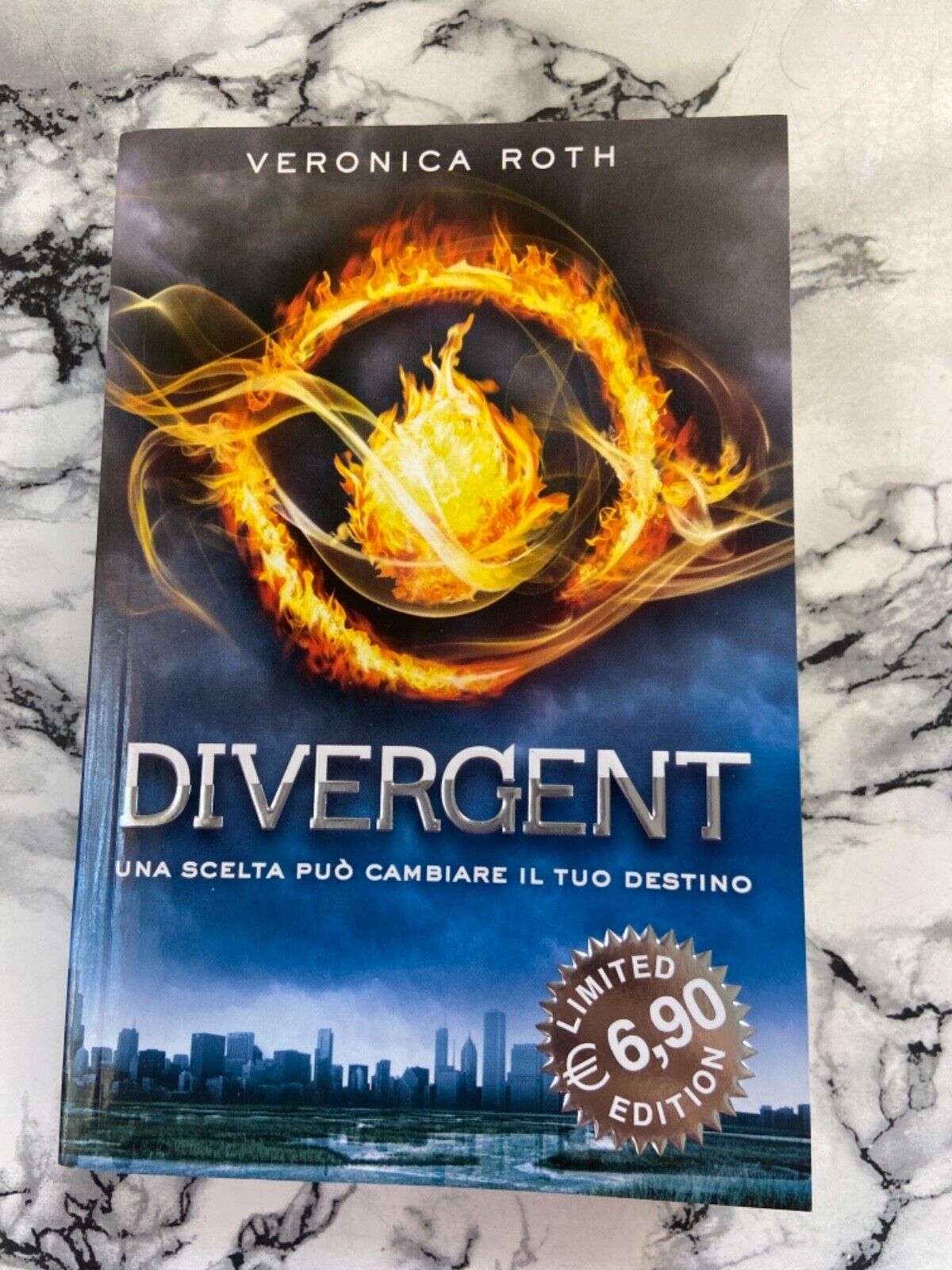 V. Roth - Divergent