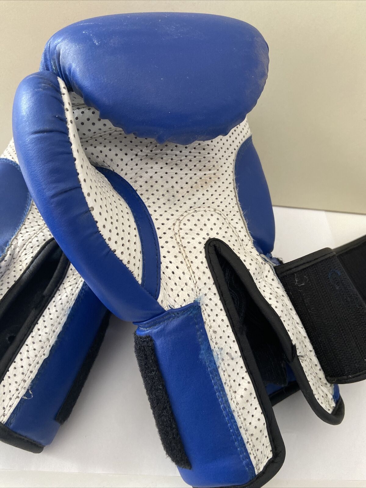 Gants de boxe bleus pour hommes
