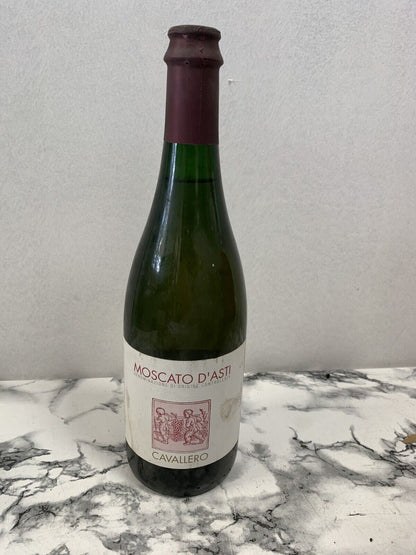 Moscato d'Asti bottle - Cavallero