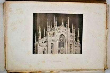 Le modèle de la nouvelle façade de la cathédrale de Milan et le design de la tour ca