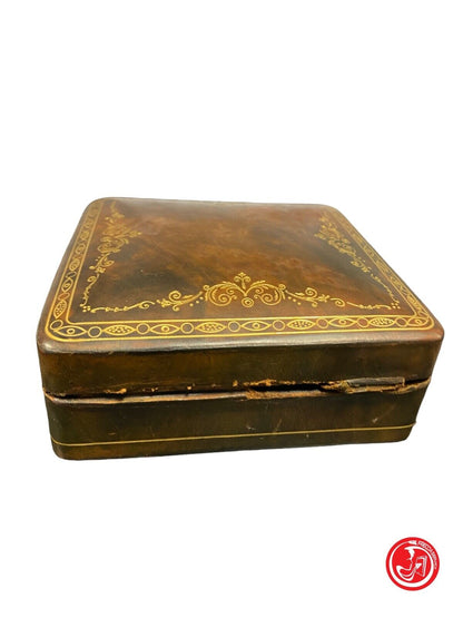 Wooden and imitation leather box with lid 