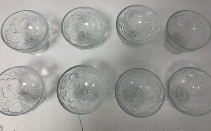 Set of 8 glass cups