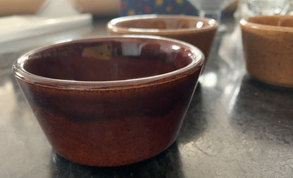 Set of 4 colored ceramic bowls