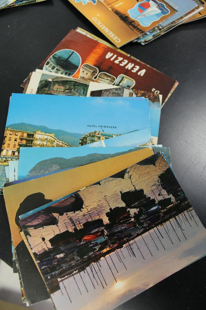 84 cartes postales anciennes