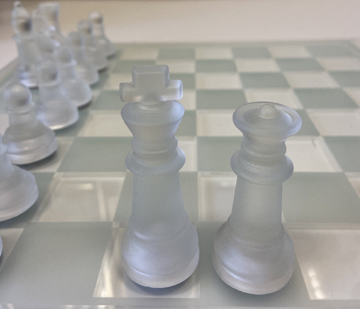 Chessboard in polished and satin glass 30.5x30.5cm